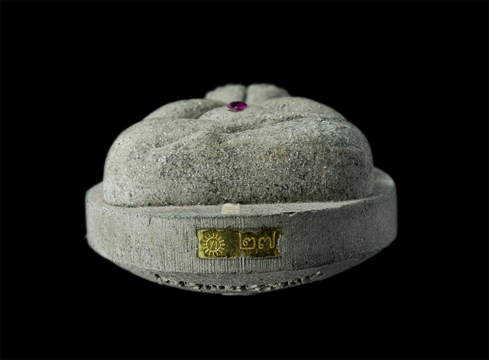 18Aug24 (3)ap.jpg - พระปิดตาเงินล้านจัมโบ้ ตะกรุดเงิน โค๊ตทอง เลขเทพ ๒๗ = ๙ ฝังพลอยเสก อายุ 101ปี พ.ศ.2565 หลวงพ่อพัฒน์ ปุญญกาโม วัดห้วยด้วน จ.นครสวรรค์ เนื้อผงพุทธคุณ ผง [..] | https://kamulet.in.th